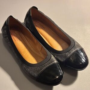 Josef Seibel Black and Gray Women's Flats